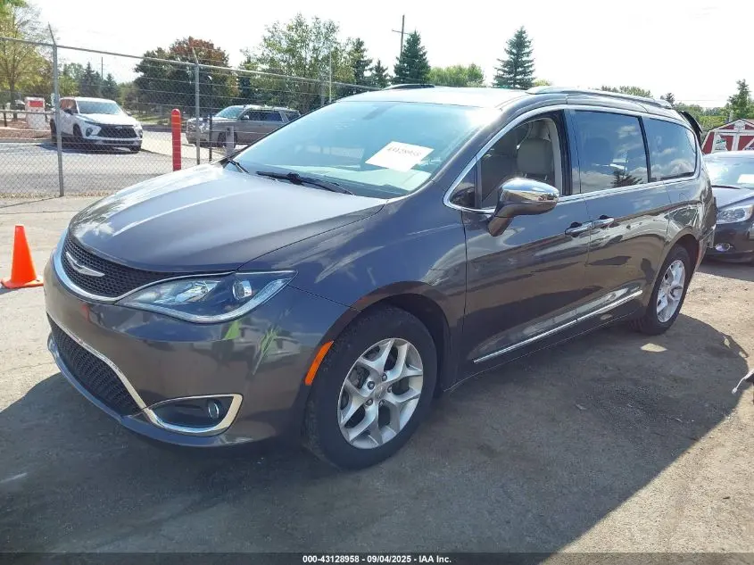 2019 CHRYSLER PACIFICA LIMITED