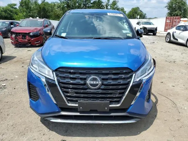 2024 NISSAN KICKS S  