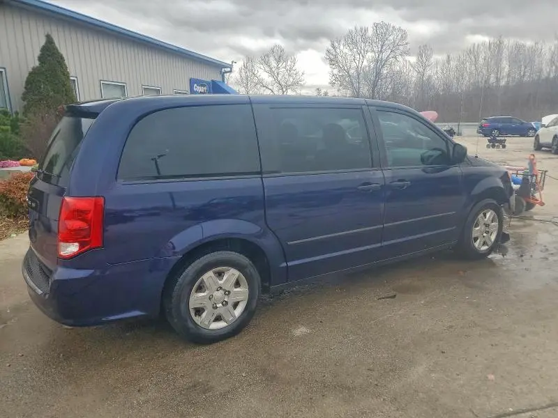 2013 DODGE GRAND CARAVAN SE  