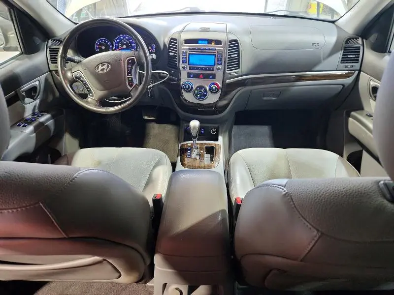 2012 HYUNDAI SANTA FE SE  
