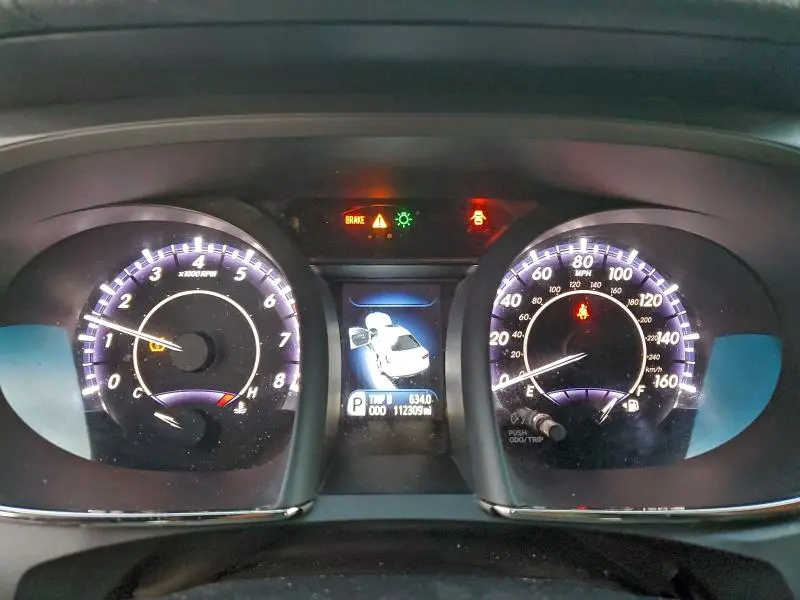 2016 TOYOTA AVALON XLE  