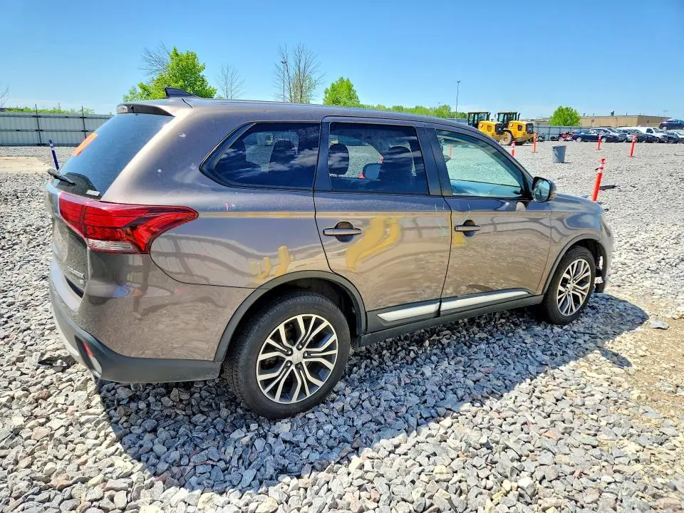 2018 MITSUBISHI OUTLANDER SE  
