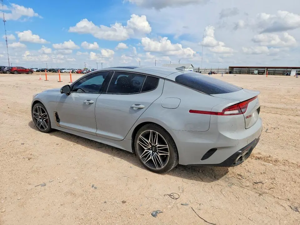 2022 KIA STINGER GT2  