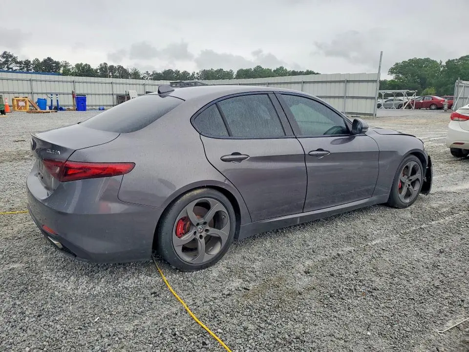 2018 ALFA ROMEO GIULIA   