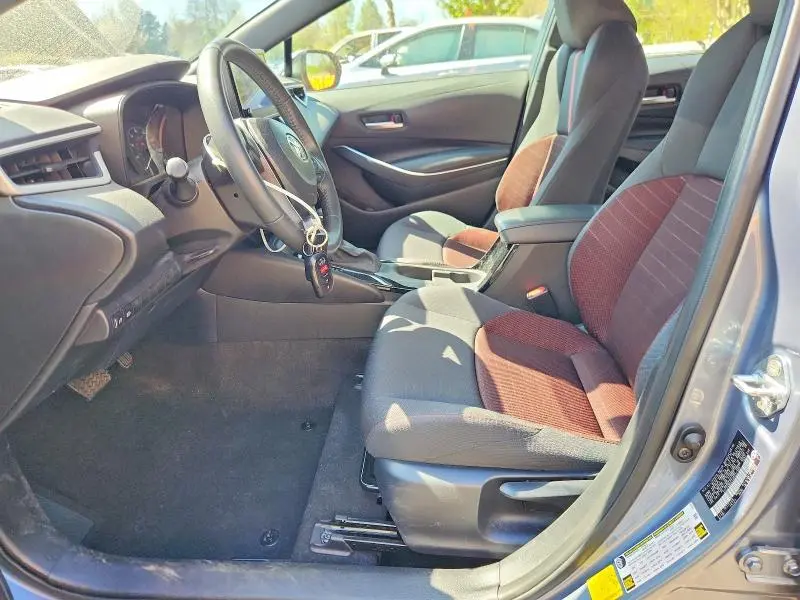 2025 TOYOTA COROLLA SE  