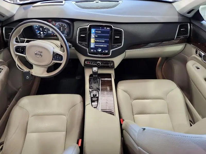 2019 VOLVO XC90 T5 MOMENTUM  