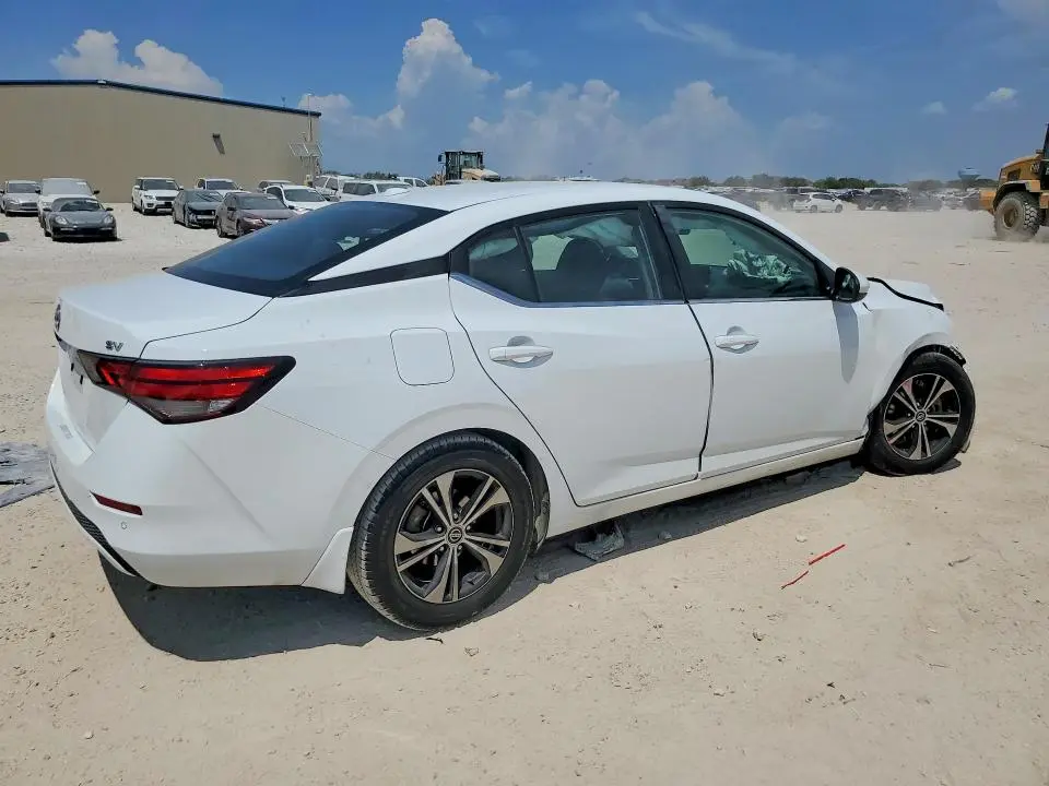 2022 NISSAN SENTRA SV  
