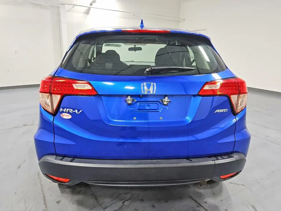 2018 HONDA HR-V LX  