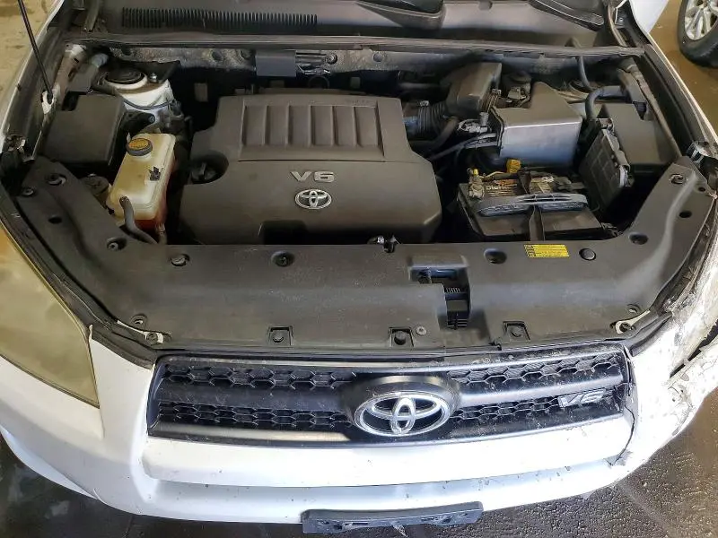 2011 TOYOTA RAV4 BASE  