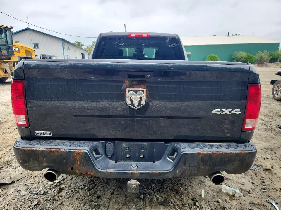 2017 RAM 1500 ST  