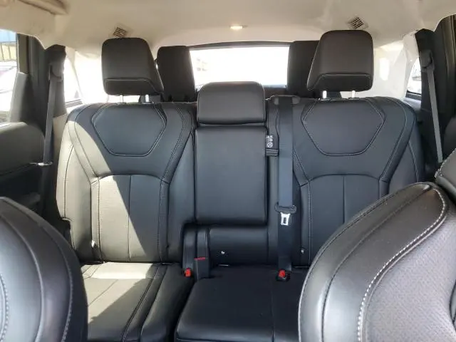 2022 INFINITI QX60 LUXE  