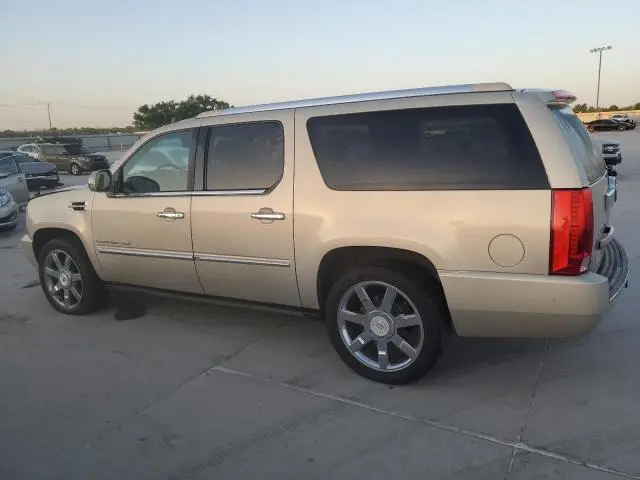 2010 CADILLAC ESCALADE ESV PREMIUM  