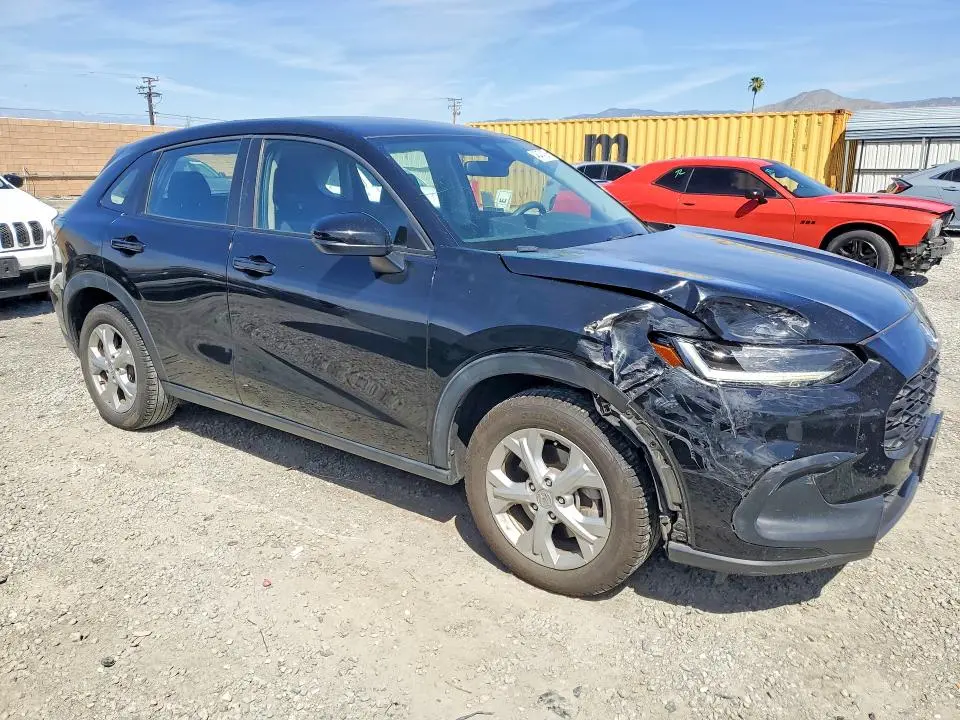 2023 HONDA HR-V LX  