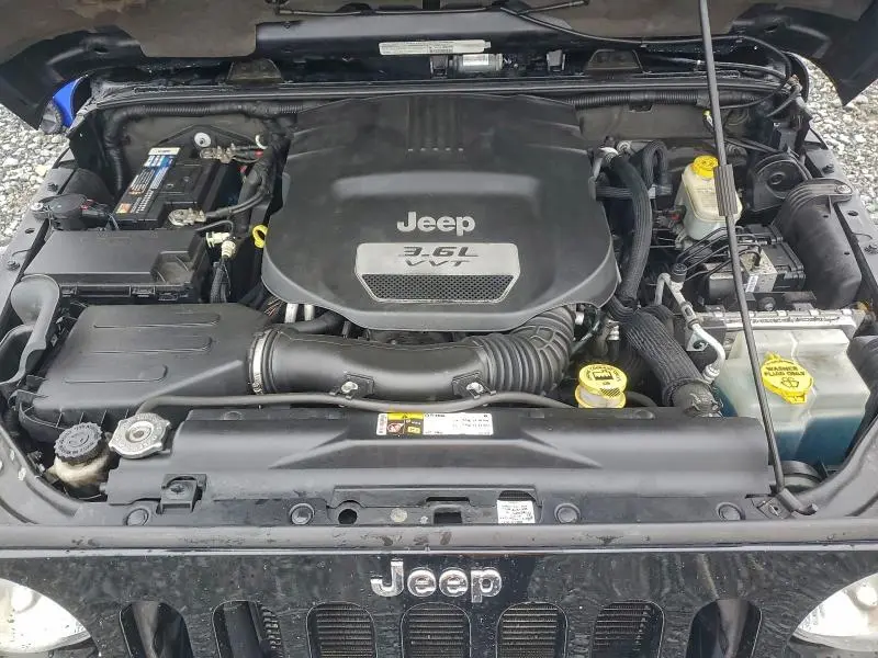 2013 JEEP WRANGLER UNLIMITED SAHARA  