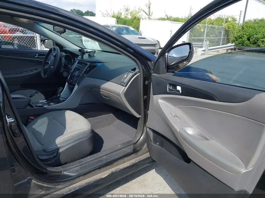 2014 HYUNDAI SONATA GLS