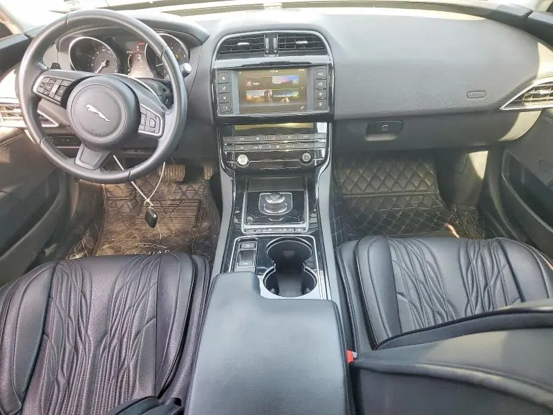 2017 JAGUAR XE   