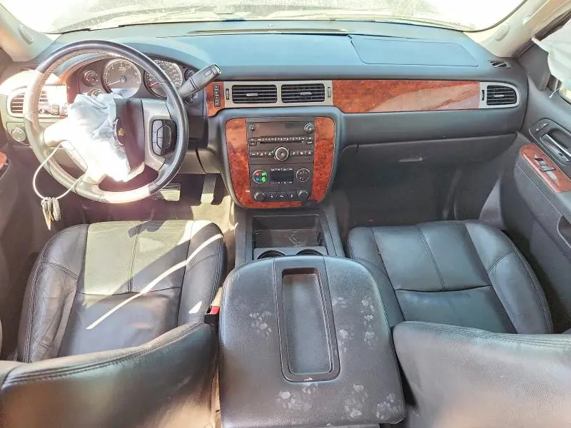 2012 CHEVROLET SUBURBAN K1500 LT  