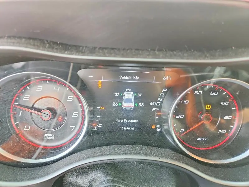 2021 DODGE CHARGER SXT  