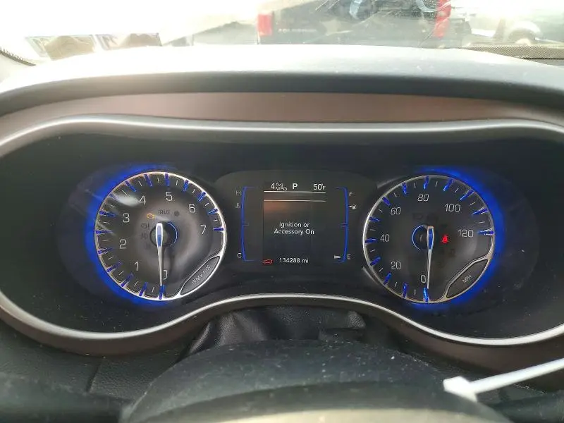 2020 CHRYSLER VOYAGER LXI  