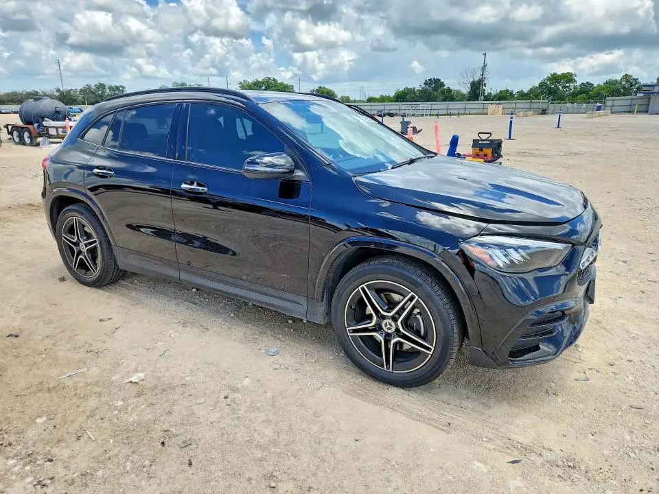 2025 MERCEDES-BENZ GLA 250  