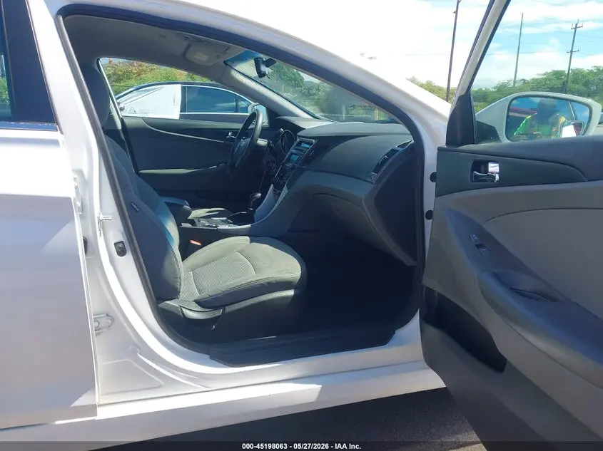 2014 HYUNDAI SONATA GLS