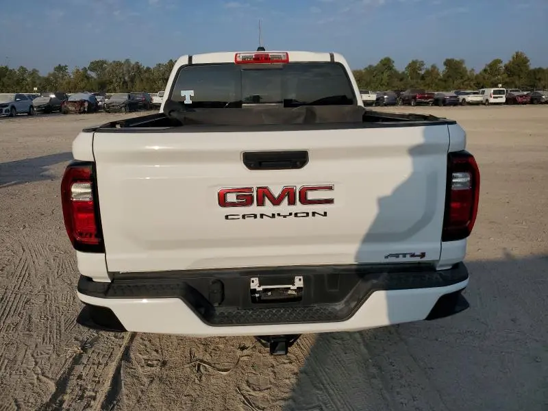 2023 GMC CANYON AT4  