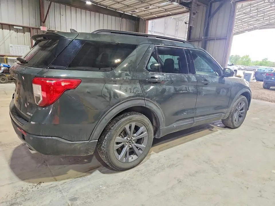 2022 FORD EXPLORER XLT  
