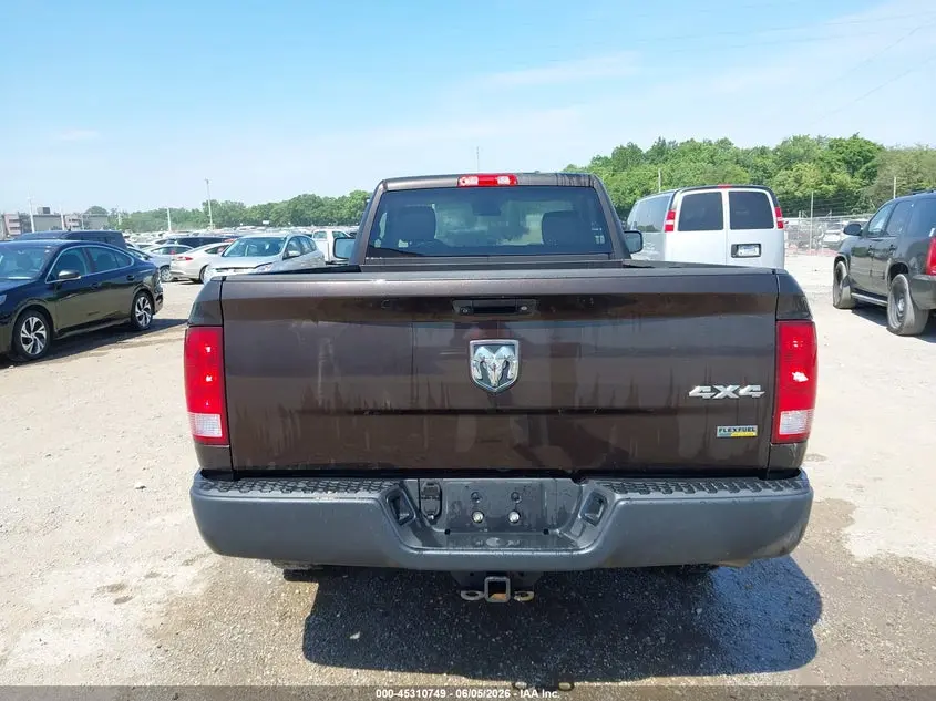 2017 RAM 1500 TRADESMAN  4X4 8' BOX