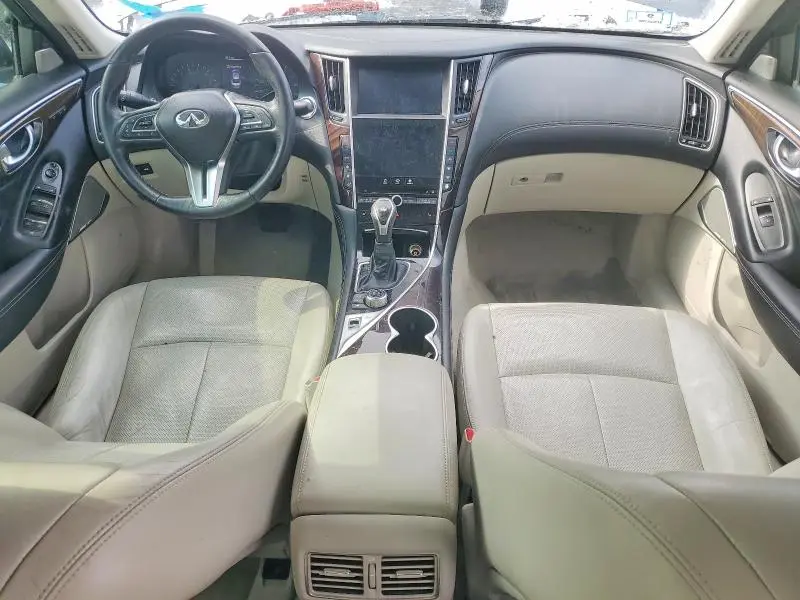 2018 INFINITI Q50 LUXE  