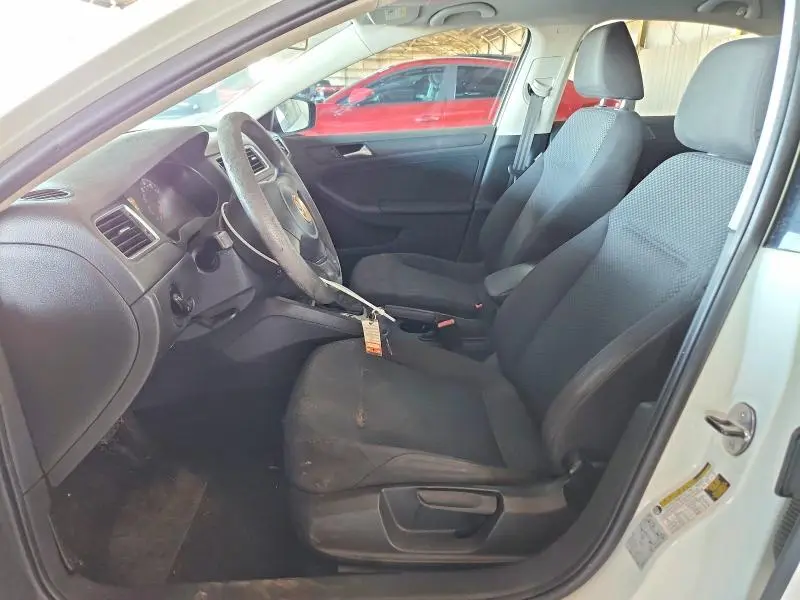 2013 VOLKSWAGEN JETTA BASE  