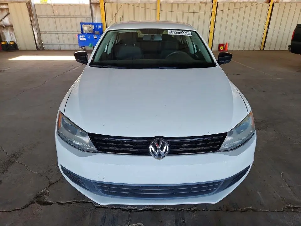 2013 VOLKSWAGEN JETTA BASE  