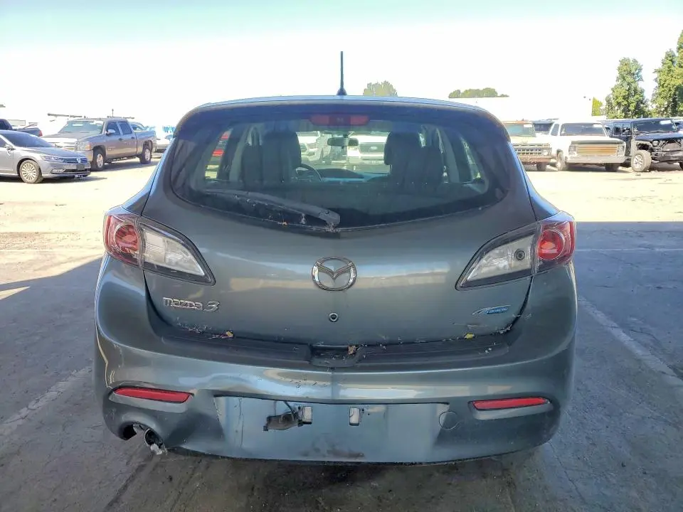 2013 MAZDA 3 I  