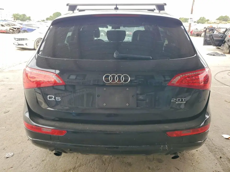 2011 AUDI Q5 PREMIUM  