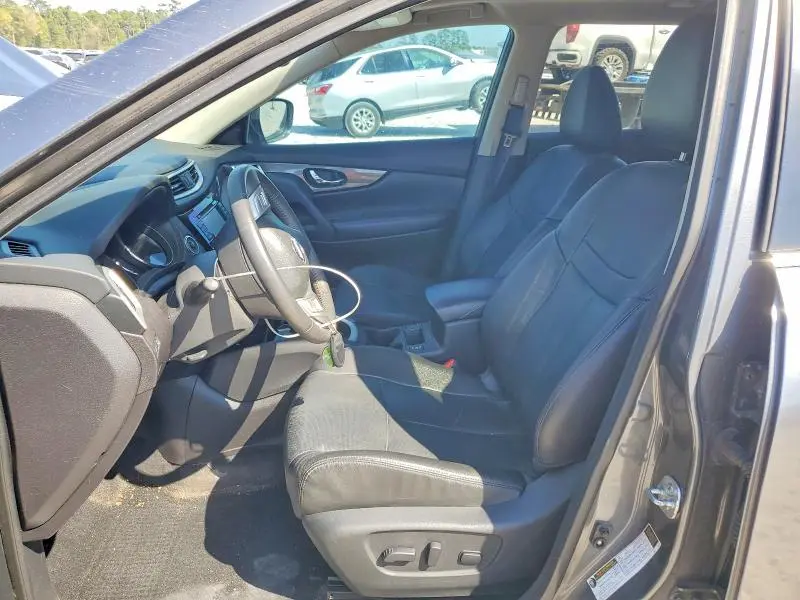 2016 NISSAN ROGUE SL  