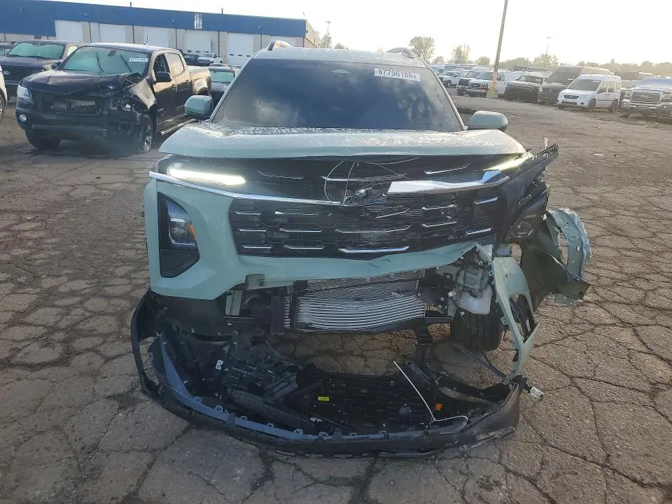 2025 CHEVROLET EQUINOX LT  