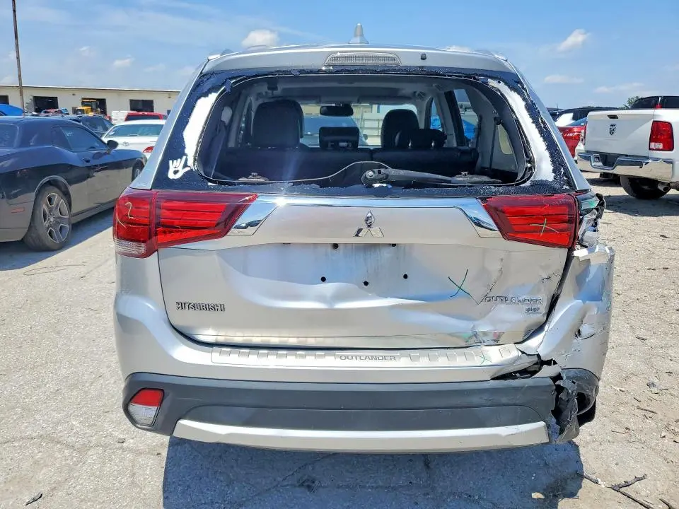 2018 MITSUBISHI OUTLANDER SE  