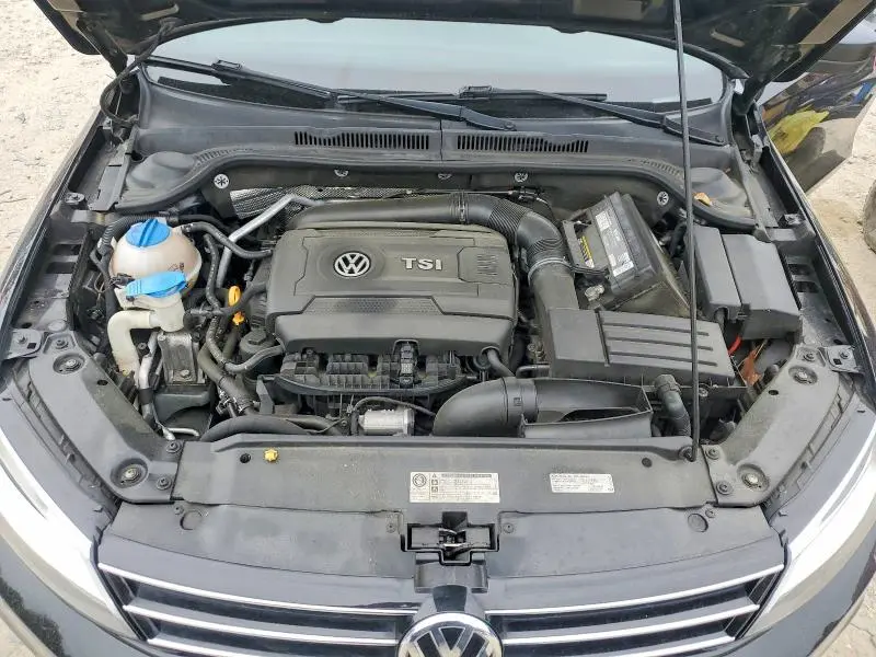2016 VOLKSWAGEN JETTA SPORT  