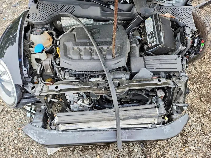 2018 VOLKSWAGEN BEETLE S  