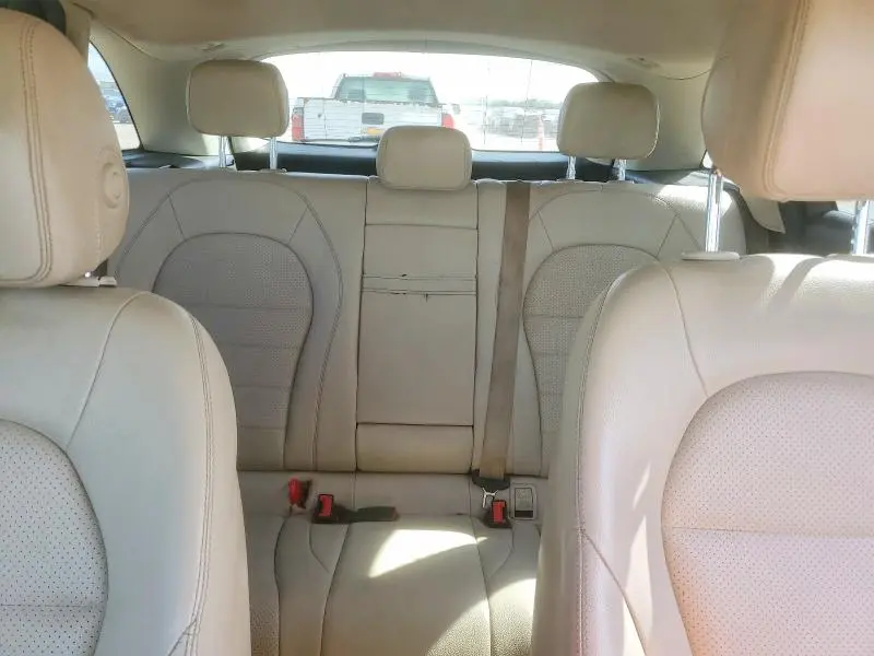 2016 MERCEDES-BENZ GLC 300  