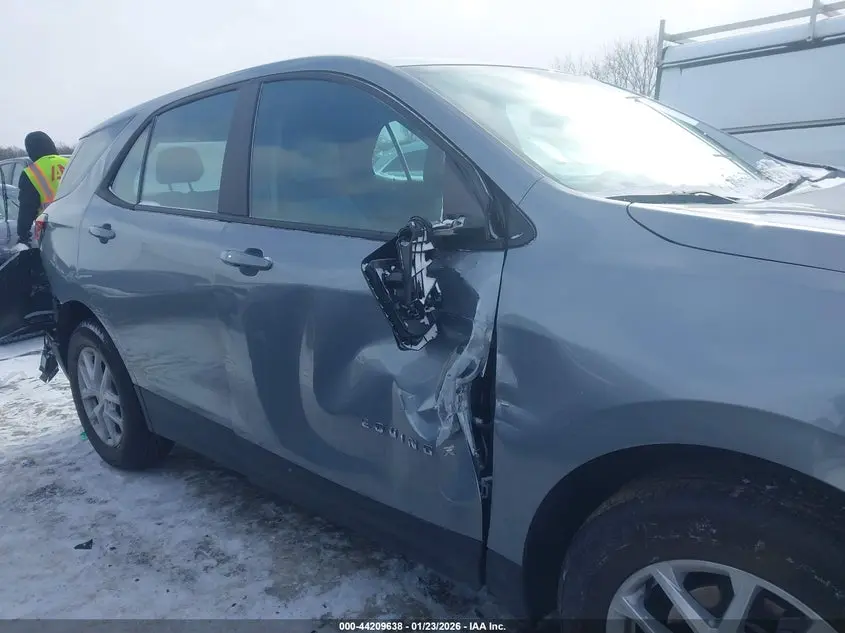2024 CHEVROLET EQUINOX FWD LS