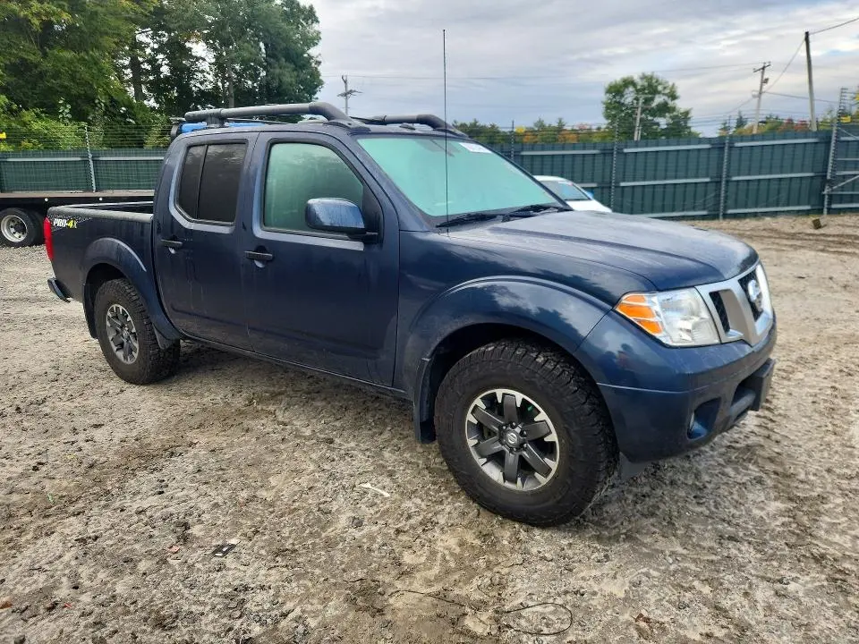 2021 NISSAN FRONTIER S  
