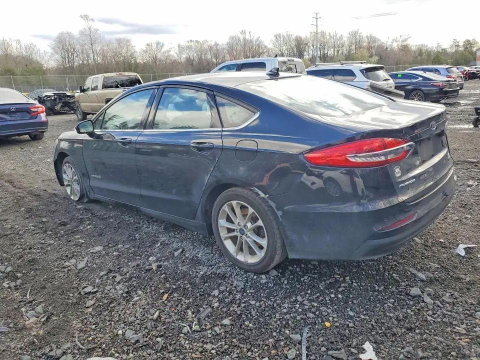 2019 FORD FUSION SE  