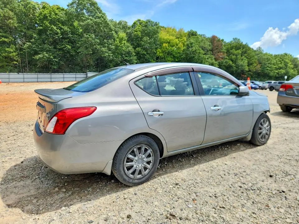 2013 NISSAN VERSA 1.6 S  