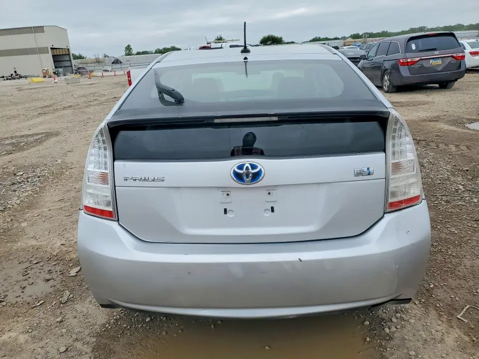 2010 TOYOTA PRIUS II  