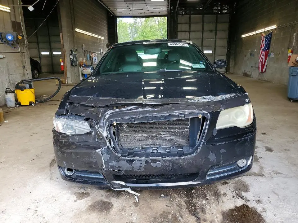 2014 CHRYSLER 300C   
