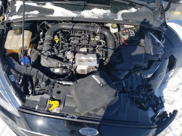 2018 FORD FOCUS SE  