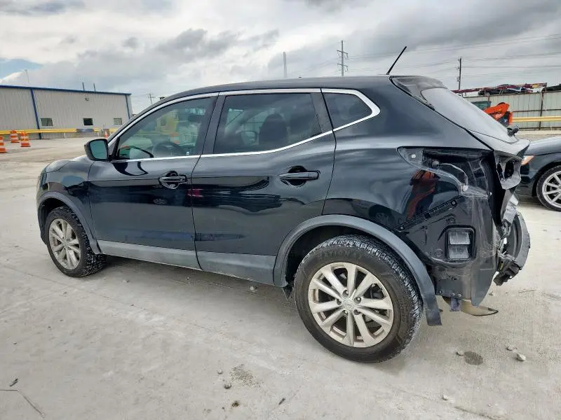 2017 NISSAN ROGUE SPORT S  