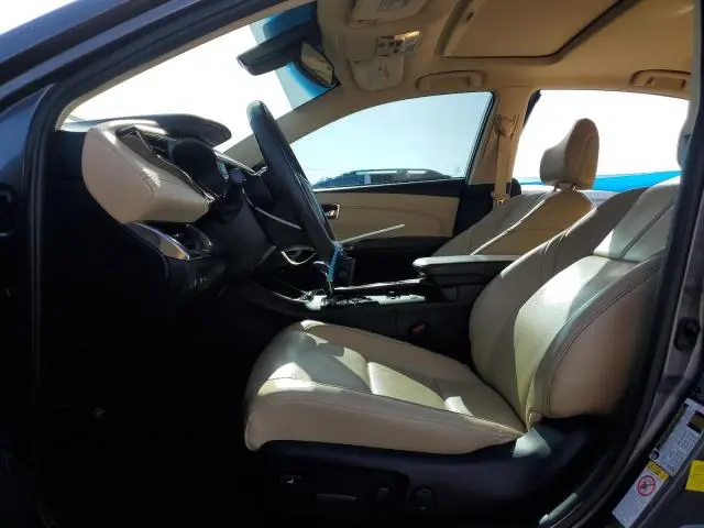 2016 TOYOTA AVALON XLE  
