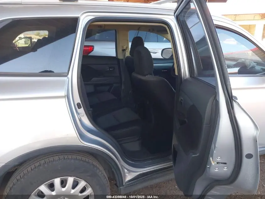 2015 MITSUBISHI OUTLANDER ES