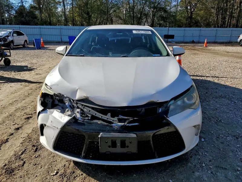 2016 TOYOTA CAMRY LE  